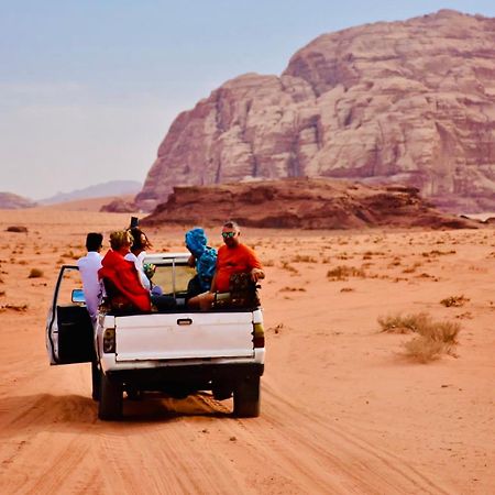 Wadi Rum Land Mars Pension Buitenkant foto