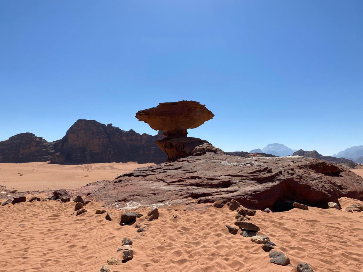 Wadi Rum Land Mars Pension Buitenkant foto