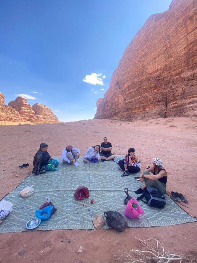 Wadi Rum Land Mars Pension Buitenkant foto