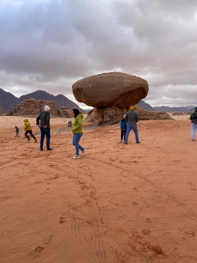 Wadi Rum Land Mars Pension Buitenkant foto